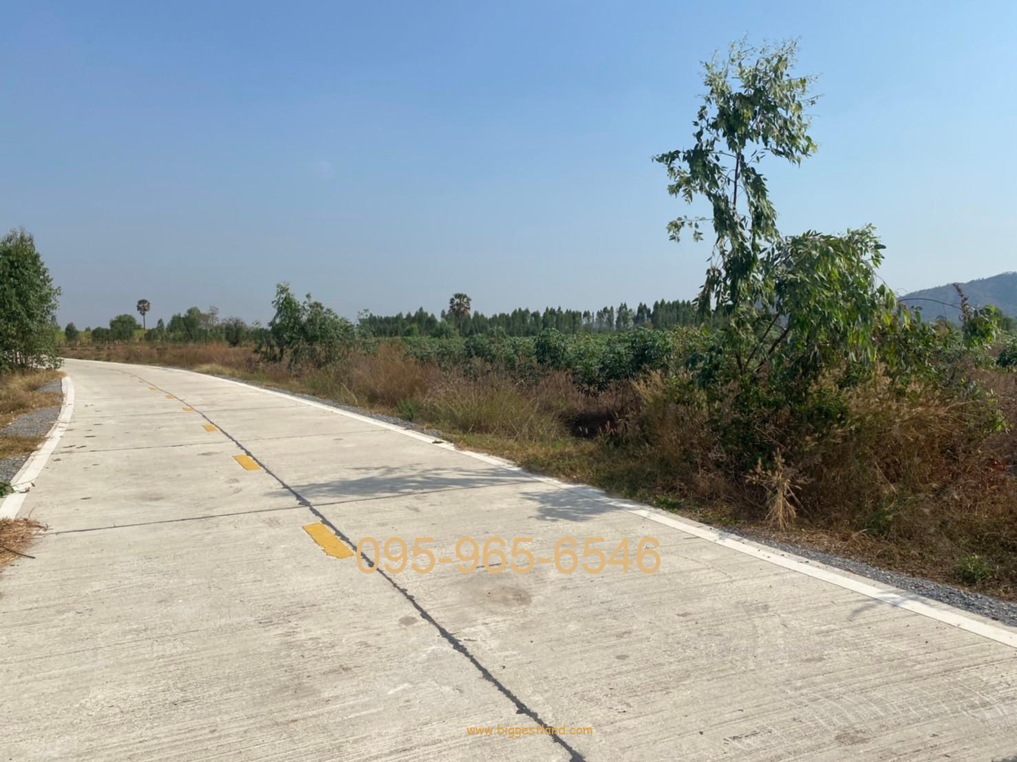 หลุด!! ที่ดินติดภูเขา ไร่ละ 195,000บาท ทำเลดีมากๆ ใกล้กรุงเทพ หลุด!! ที่ดินติดภูเขา ไร่ละ 195,000บาท ทำเลดีมากๆ ใกล้กรุงเทพ