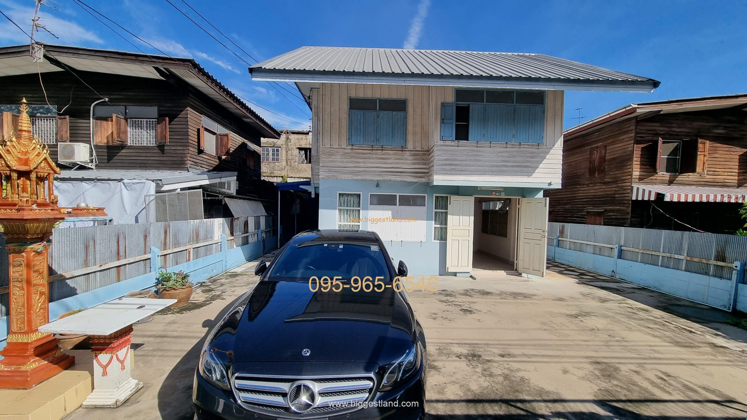 House for Rent at Sukhumvit50 BTS Onnut 195sqm 4beds House for Rent at Sukhumvit50 BTS Onnut 195sqm 4beds