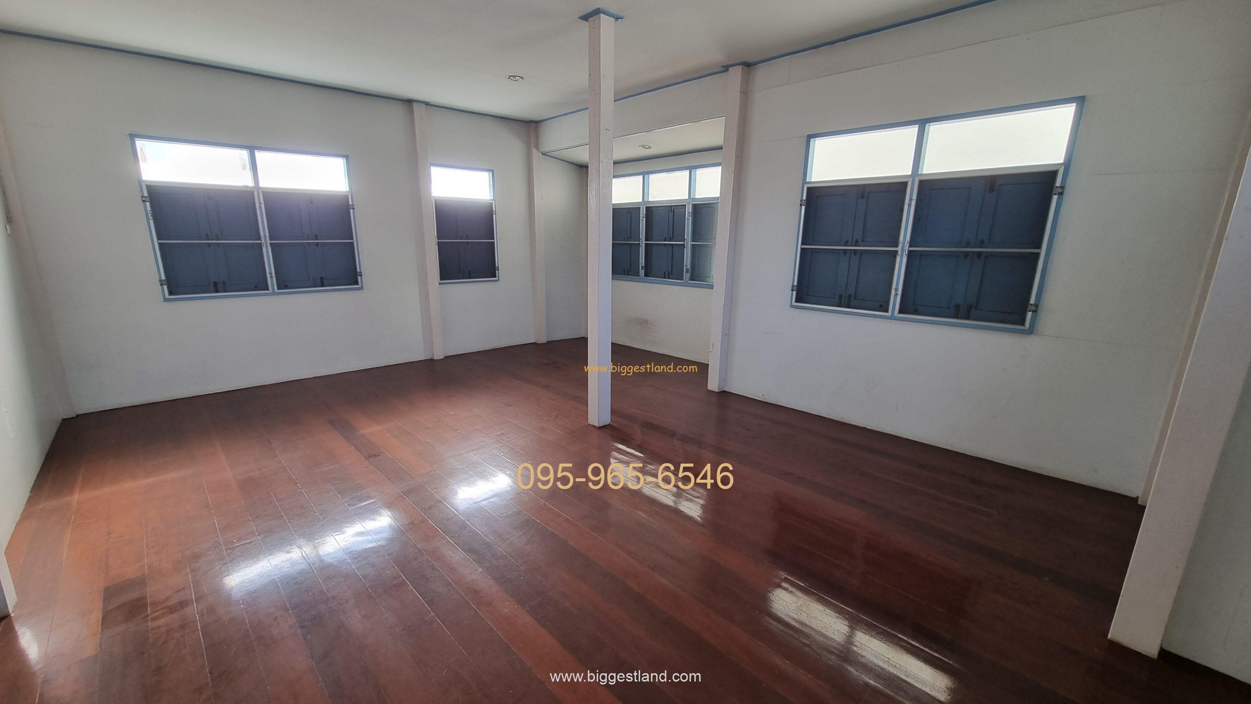 House for Rent at Sukhumvit50 BTS Onnut 195sqm 4beds House for Rent at Sukhumvit50 BTS Onnut 195sqm 4beds