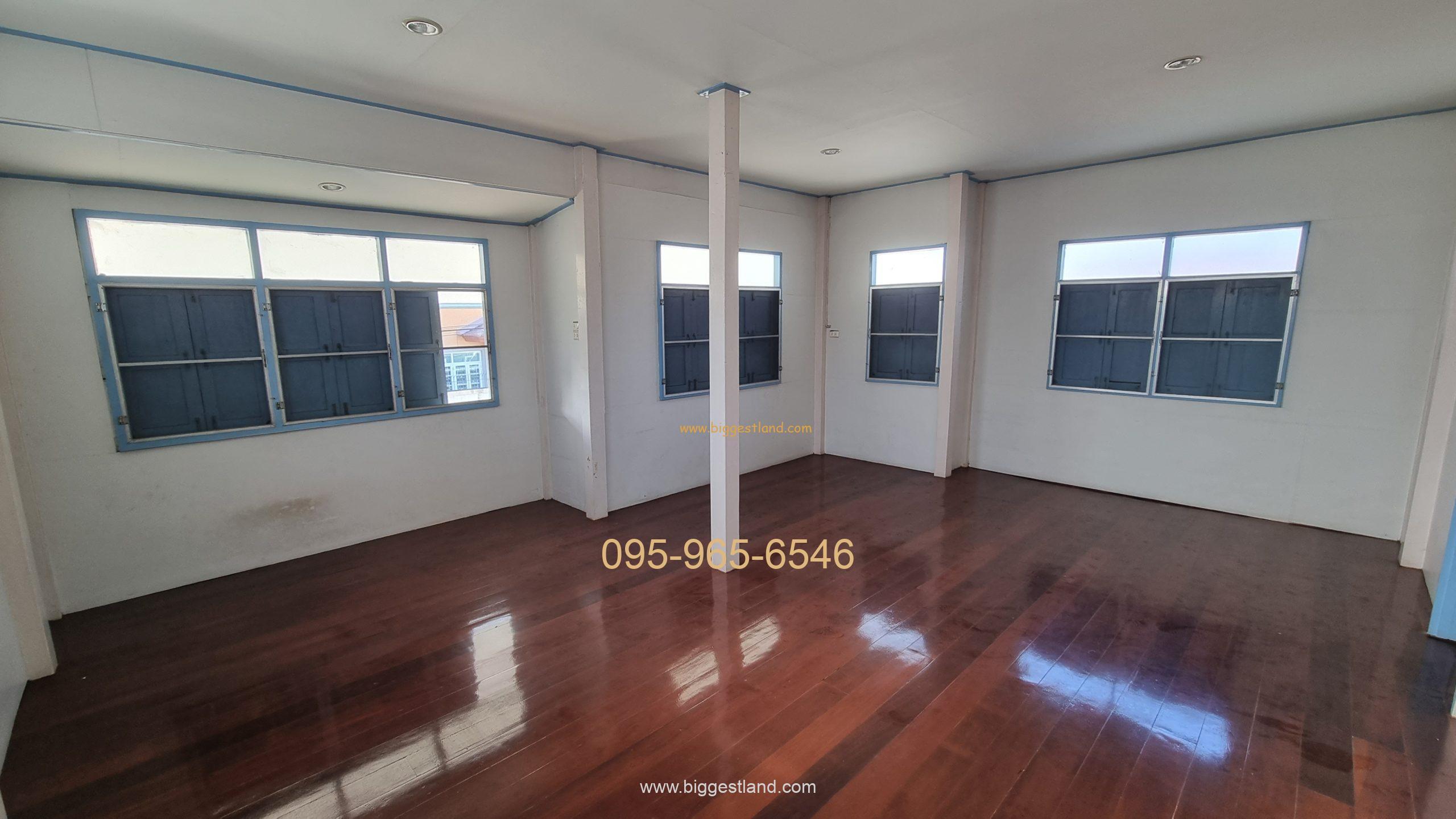 House for Rent at Sukhumvit50 BTS Onnut 195sqm 4beds House for Rent at Sukhumvit50 BTS Onnut 195sqm 4beds