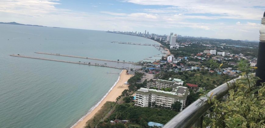 Sell Condo at Pattaya adjacent to the beach 110sqm with sea view